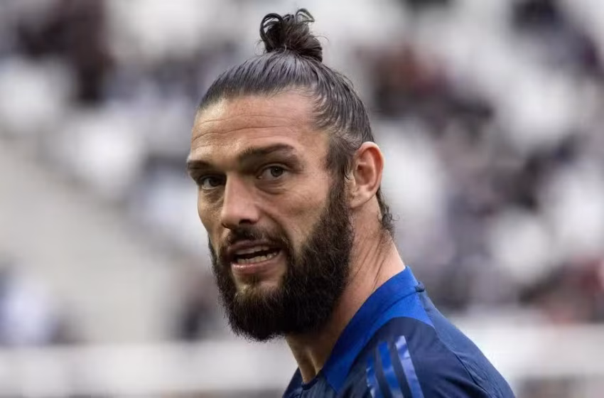  De Bordeaux à la D6 anglaise : Le nouveau défi fou d’Andy Carroll