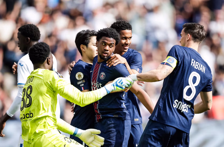  Le PSG freiné par Lorient avant son rendez-vous européen
