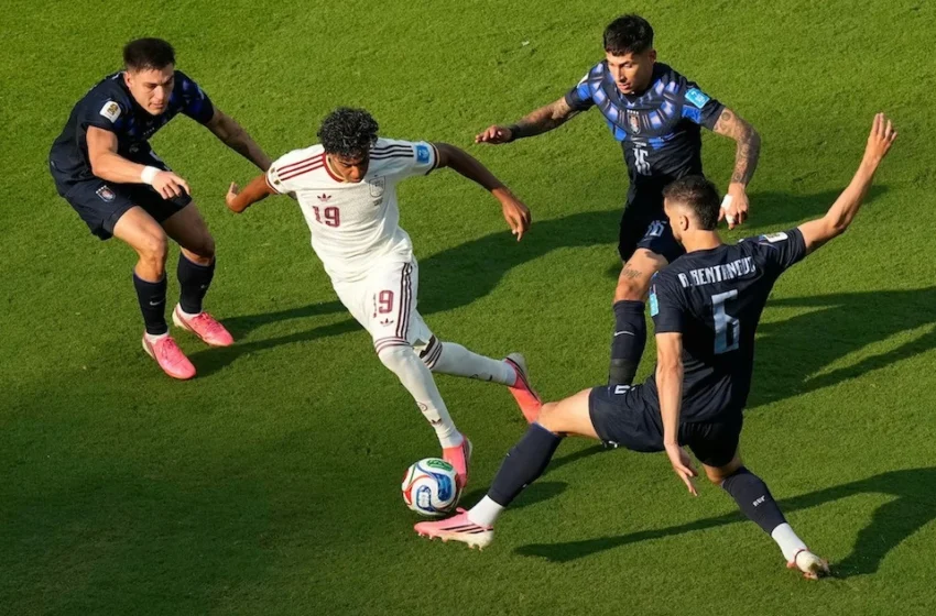  Phase de poules : L’Espagne assure l’essentiel contre l’Uruguay et s’empare de la première place